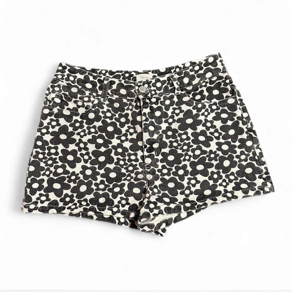 Floral denim shorts size 27